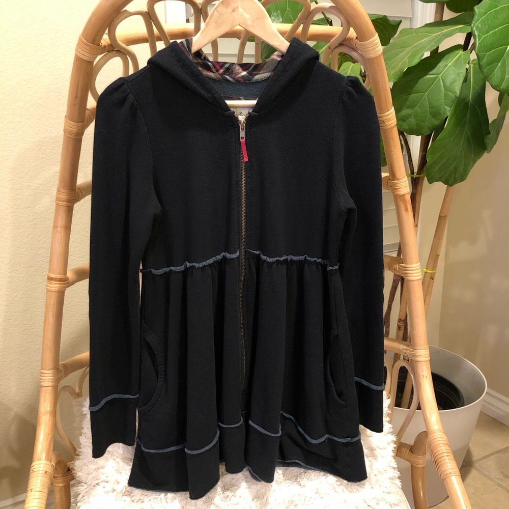 Evy’s tree black Sophie